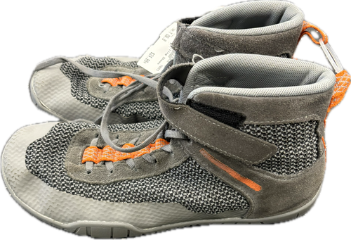 Vist Large View of Product Image Which is Used Wrestling Shoes Grey Youth 08.0
