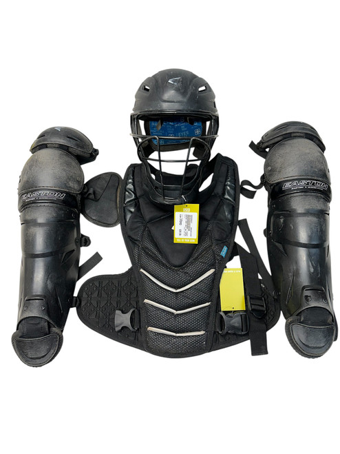 Vist Large View of Product Image Which is Used Easton VERY BEST Catchers Chest Protector Black Intermed