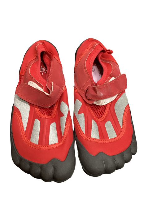 Vist Large View of Product Image Which is Used Water Shoes M Red Senior 8