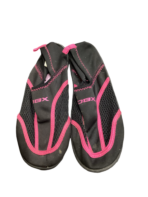 Vist Large View of Product Image Which is Used Water Shoes W Pink Senior 7