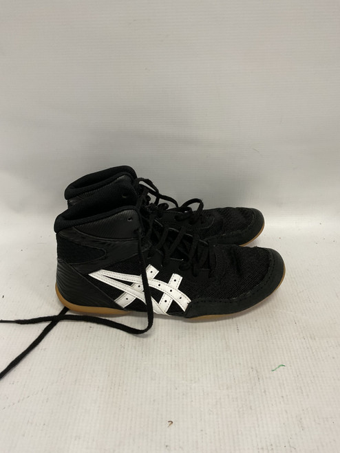 Vist Large View of Product Image Which is Used Asics Wrestling Shoes Black Junior 04.5