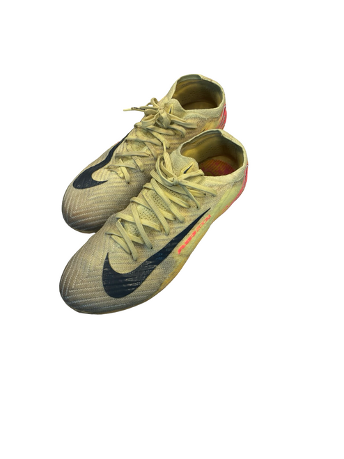 Vist Large View of Product Image Which is Used Nike Soccer Cleats Gold Senior 7.5