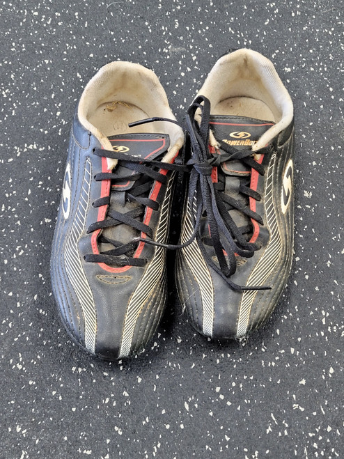 Vist Large View of Product Image Which is Used Soccer Cleats Black Junior 01.5