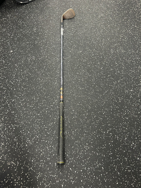 Vist Large View of Product Image Which is Used Cleveland TOUR ACTION 900 Golf Wedge Mens RH 52 Degree