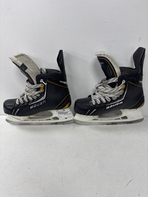 Vist Large View of Product Image Which is Used Bauer SUPREME ONE.8 Senior Hockey Skate Senior 6