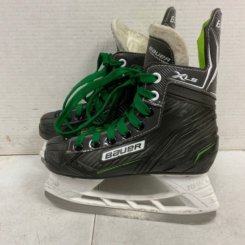 Vist Large View of Product Image Which is Used Bauer XLS Junior Hockey Skate Junior 02