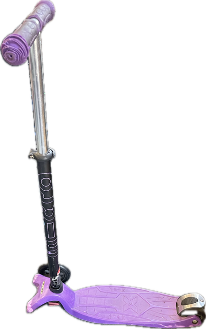 Vist Large View of Product Image Which is Used MICRO 3WHL Scooter Purple