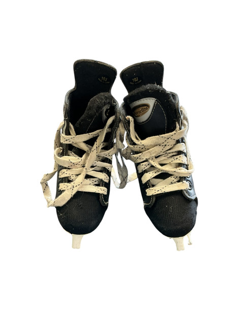 Vist Large View of Product Image Which is Used CCM POWERLINE 500 Junior Hockey Skate Junior 01