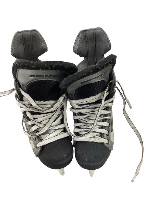 Vist Large View of Product Image Which is Used Bauer VAPOR SLF Junior Hockey Skate Junior 02