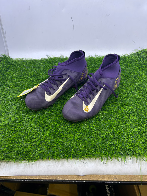 Vist Large View of Product Image Which is Used Nike Soccer Cleats Purple Junior 03