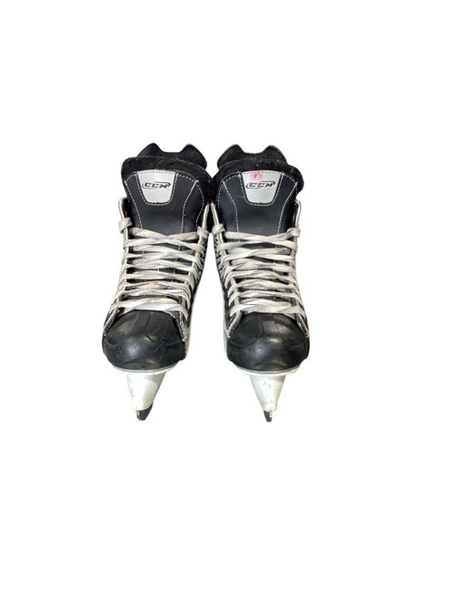 Vist Large View of Product Image Which is Used CCM CUSTOM 01 Intermediate Hockey Skate Intermediate 4.0