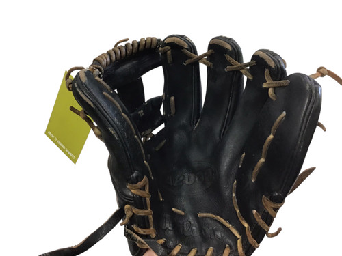 Vist Large View of Product Image Which is USED WILSON A2000 11.5 BB/SB Glove RH Throw Black 11 1/2"