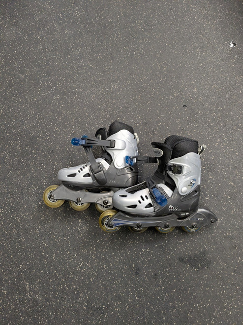 Vist Large View of Product Image Which is Used Firefly T100 Senior Rec Fitness Skates None Senior 7