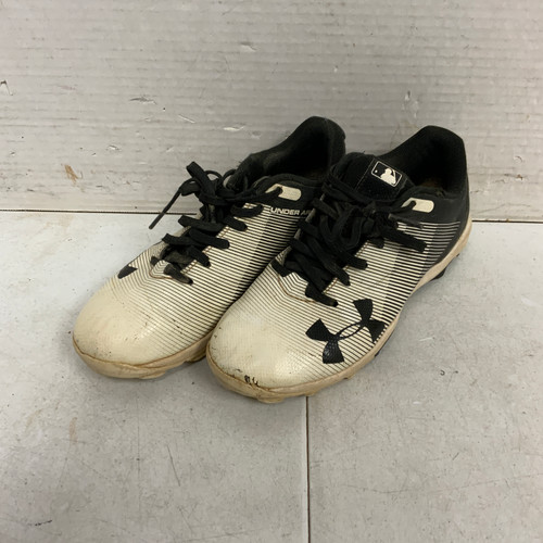 Vist Large View of Product Image Which is Used Under Armour BB/SB Cleats White Junior 02