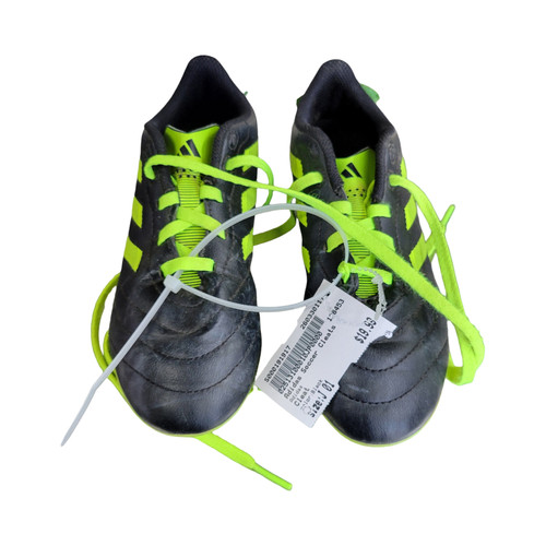 Vist Large View of Product Image Which is Used Adidas Soccer Cleats Black Junior 01