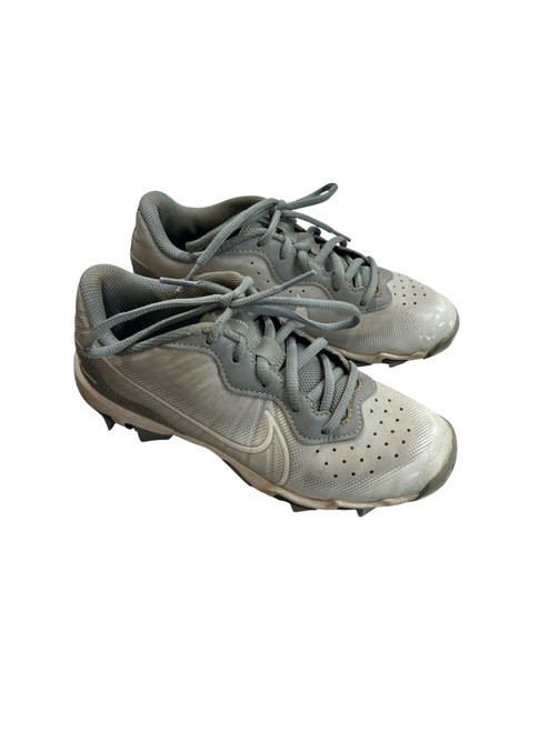 Vist Large View of Product Image Which is Used Nike DIAMOND BB CLEATS 3.5 BB/SB Cleats Grey Junior 03.5