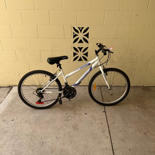 Vist Large View of Product Image Which is Used Supercycle SC1800 Mountain Bike Boys White 24"