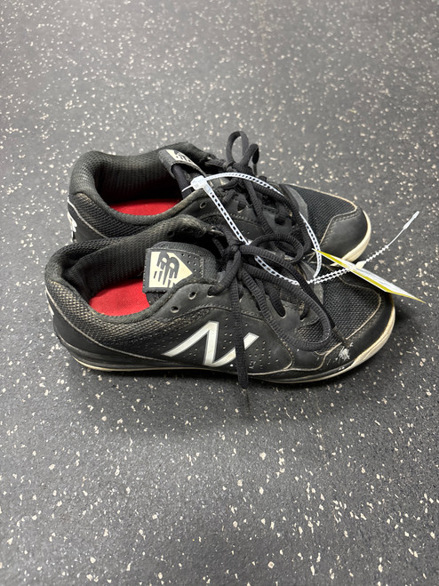 Vist Large View of Product Image Which is Used New Balance JUNIOR ALL STAR BB/SB Cleats Black Junior 02.5