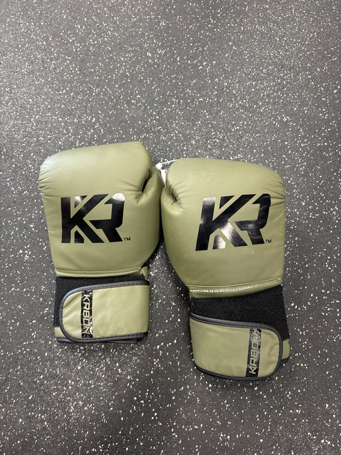 Vist Large View of Product Image Which is Used KRBRON Boxing Gloves Green Senior