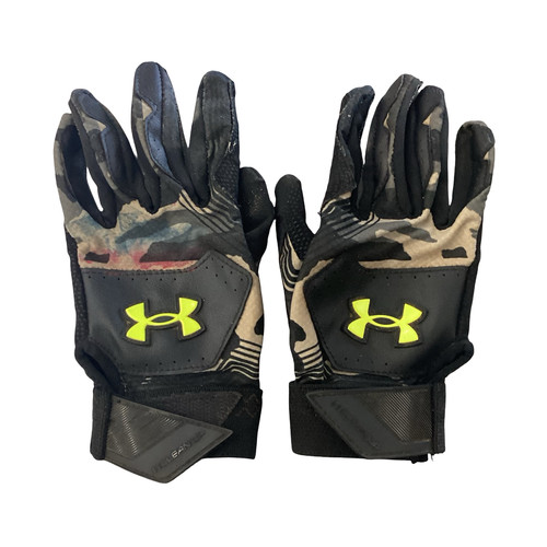 Vist Large View of Product Image Which is Used Under Armour BB/SB Batting Gloves Black SM
