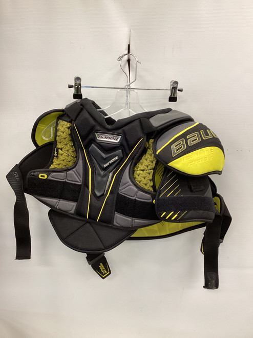 Vist Large View of Product Image Which is Used Bauer SUPREME IGNITE PRO+ Senior Shoulder Pads MD
