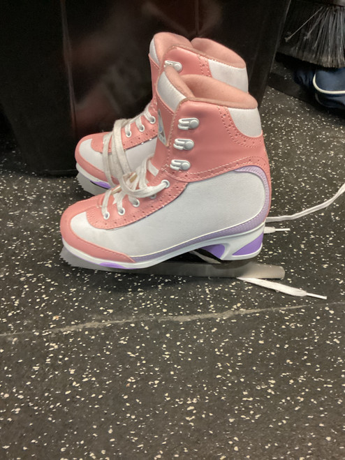 Vist Large View of Product Image Which is Used SOFTEC Girls Softboot Skate Pink Junior 03