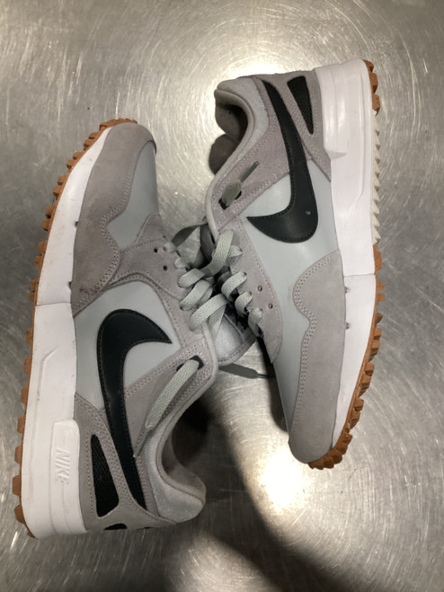 Vist Large View of Product Image Which is Used Nike Mens Golf Shoes Grey Senior 9