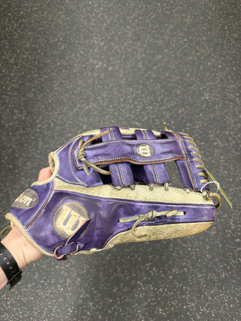 Vist Large View of Product Image Which is Used Wilson A2000 SP13 BB/SB Glove RH Throw Purple 13"