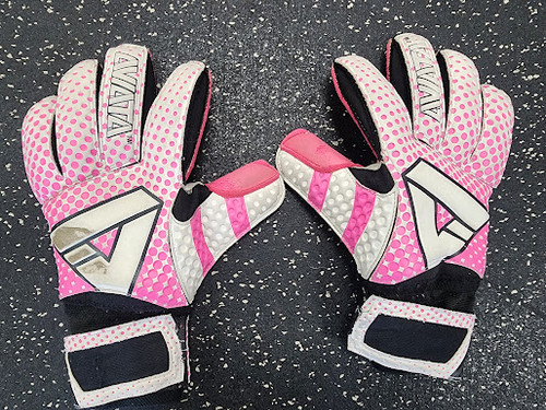 Vist Large View of Product Image Which is Used Aviata N1 GOALKEEPER Soccer Goalie Gloves Pink 9