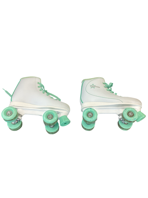 Vist Large View of Product Image Which is Used RollerDerby ROLLERSTAR 600 Senior Roller Quad Skates White Senior 8