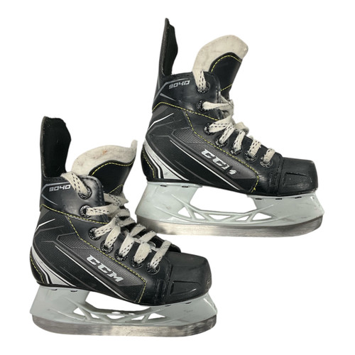 Vist Large View of Product Image Which is Used CCM TACKS 9040 Youth Hockey Skate Youth 10.0