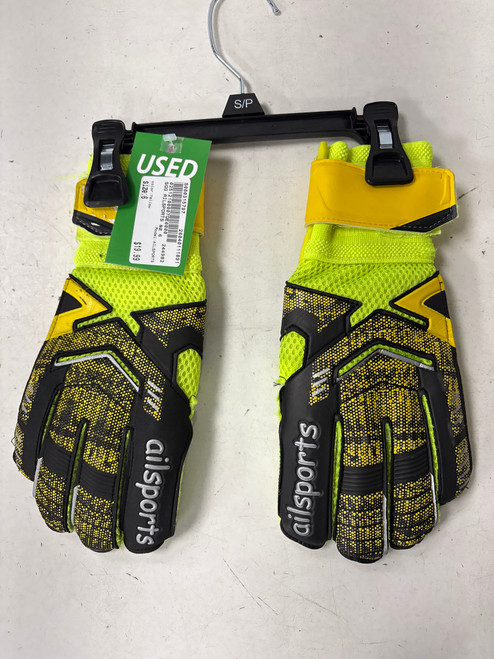 Vist Large View of Product Image Which is Used AILSPORTS Soccer Goalie Gloves Yellow 6