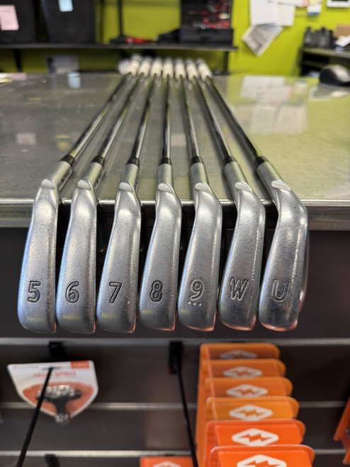 Vist Large View of Product Image Which is Used Ping I200 Mens Iron Set RH 5I-GW/AW