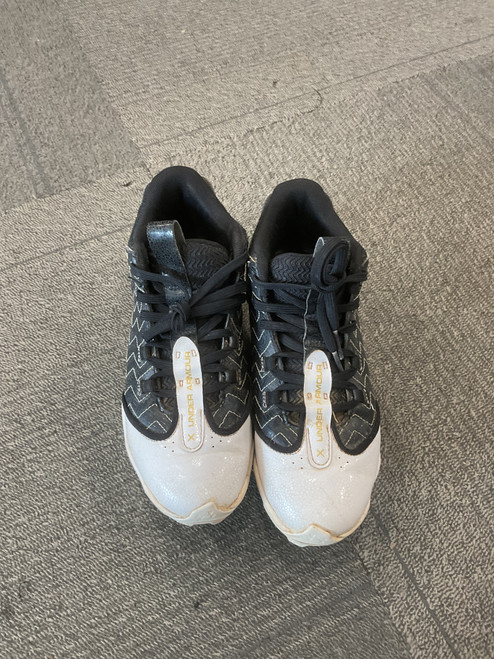 Vist Large View of Product Image Which is Used Under Armour BH SHOW BB/SB Cleats White Junior 03.5