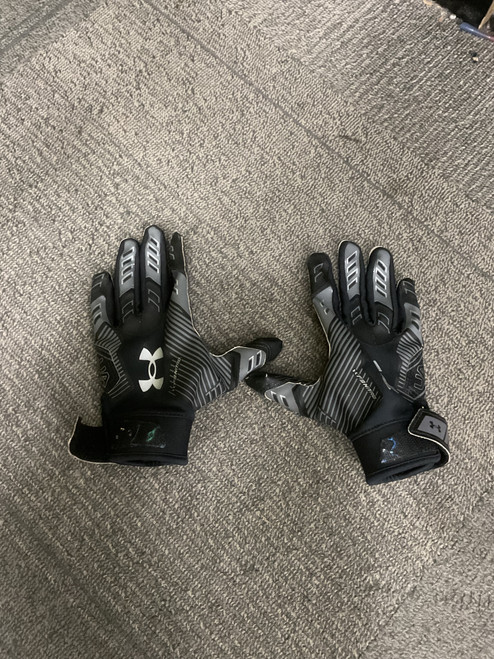 Vist Large View of Product Image Which is Used Under Armour F9 NITRO FB Gloves Black SM
