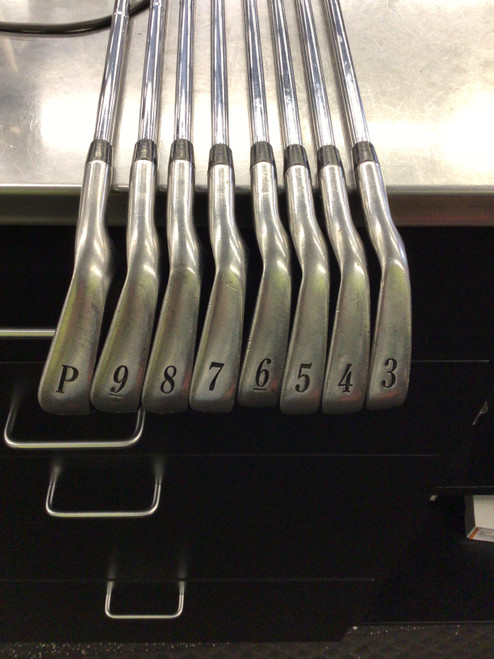 Vist Large View of Product Image Which is Used Titleist DCI 981 Mens Iron Set RH 3I-PW