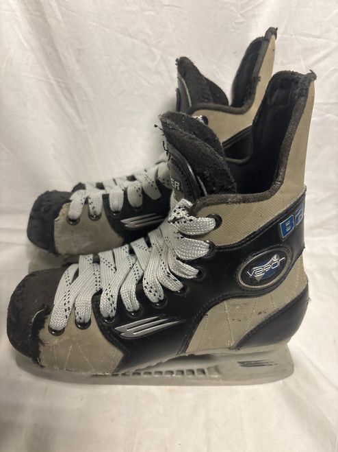 Vist Large View of Product Image Which is Used Bauer VAPOR 8 SKATES Junior Hockey Skate Junior 03