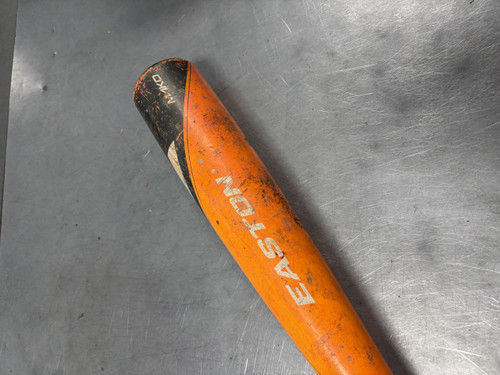 Vist Large View of Product Image Which is Used Easton MAKO BB/SB USSSA 2 3/4 Bat 26"