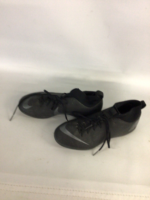 Vist Large View of Product Image Which is Used Nike Soccer Indoor Shoes Black Junior 05