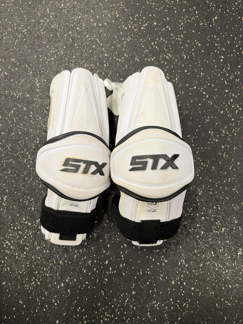 Vist Large View of Product Image Which is Used STX STALLION 900 Lacrosse Arm Pads/Guards White MD