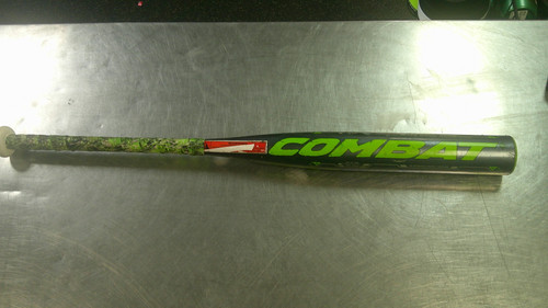 Vist Large View of Product Image Which is Used Combat MAXUM BB/SB Youth Bat 30"