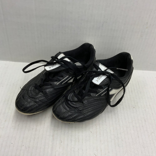 Vist Large View of Product Image Which is Used Diadora Soccer Cleats Black Junior 05