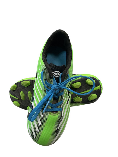 Vist Large View of Product Image Which is Used Umbro Soccer Cleats Kelly green Youth 10.0