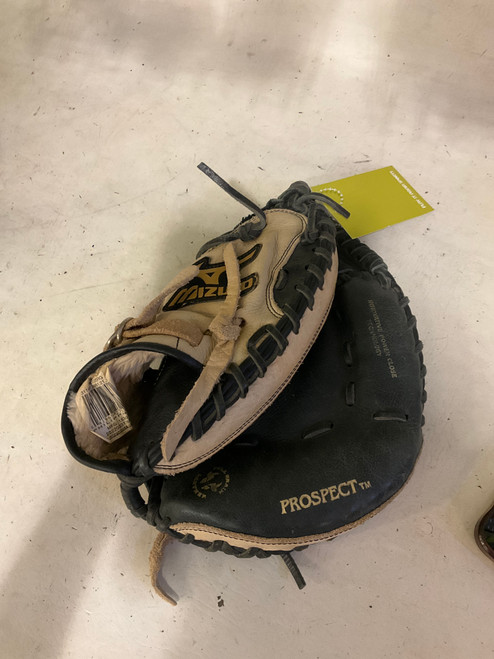 Vist Large View of Product Image Which is Used Mizuno POWER CLOSE BB/SB Catchers RH Throw Black 32 1/2"