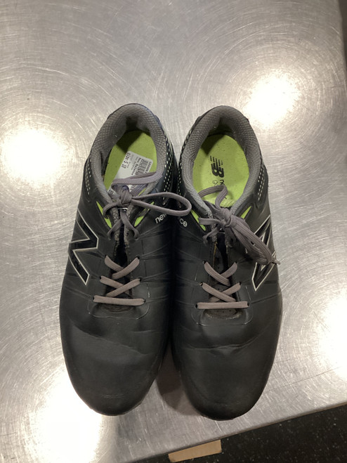 Vist Large View of Product Image Which is Used New Balance Mens Golf Shoes Black Senior 10