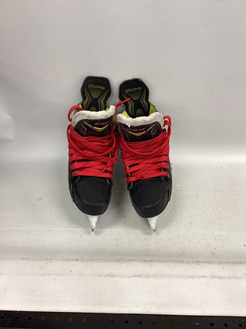 Vist Large View of Product Image Which is Used CCM TACKS 5092 Intermediate Hockey Skate Intermediate 5.0