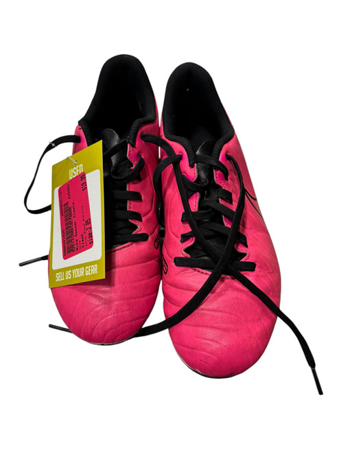 Vist Large View of Product Image Which is Used Nike Soccer Cleats Black And Pink Junior 05