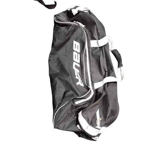 Vist Large View of Product Image Which is Used Bauer Sr Hockey Carry Black