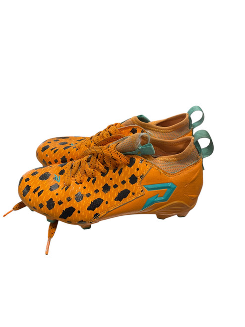 Vist Large View of Product Image Which is Used Soccer Cleats Orange Junior 01