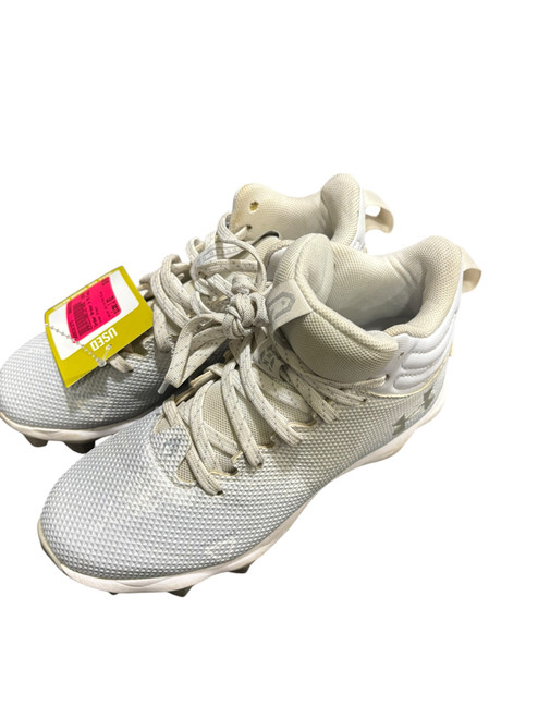 Vist Large View of Product Image Which is Used Under Armour Jr FB Cleats White And Silver Junior 02